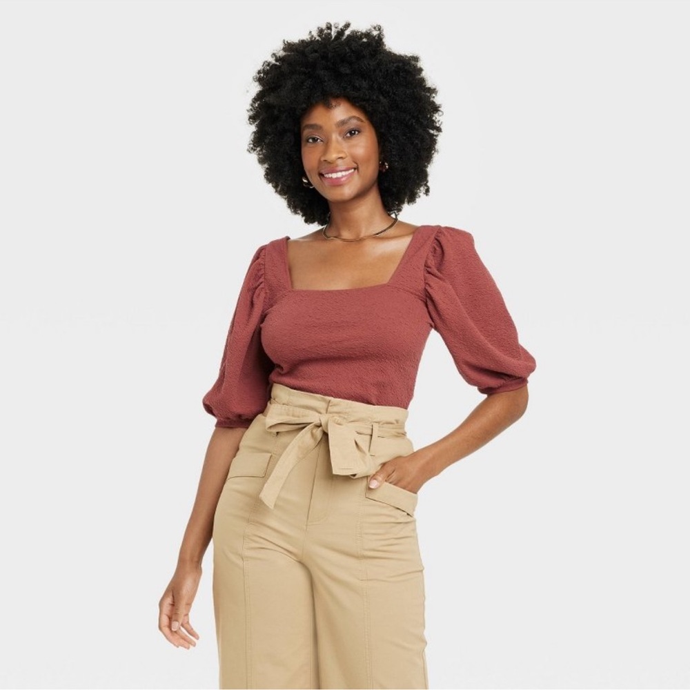 Puff Elbow Sleeve Top